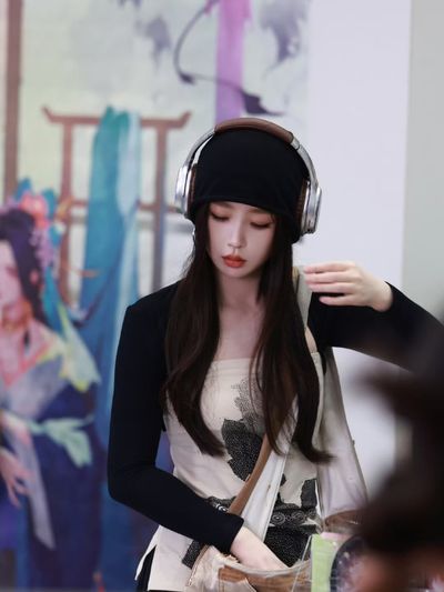 Suỵt, Quốc Vương Đang Ngủ Đông Photo