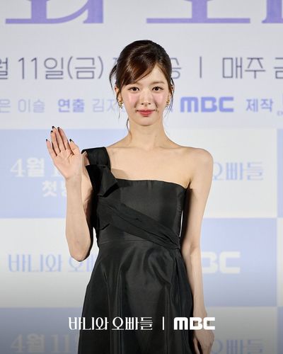 Hội Bạn Trai Của Bunny Photo