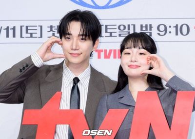 Gia Đình Bão Tố Photo