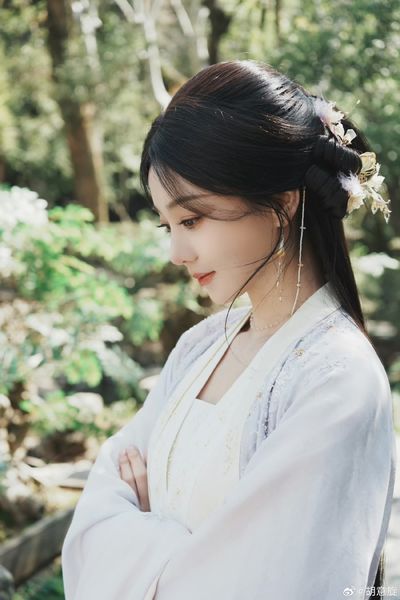 Còn Ra Thể Thống Gì Nữa Photo