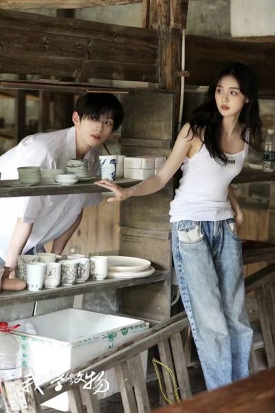 Tôi Ở Đại Học Tu Sửa Văn Vật Photo